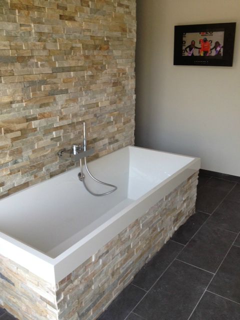 SplashVision BigSplash Opbouw TV 22 inch Zwart Moderne Witte Badkamer ~ SplashVision BigSplash Opbouw TV 22 inch Zwart